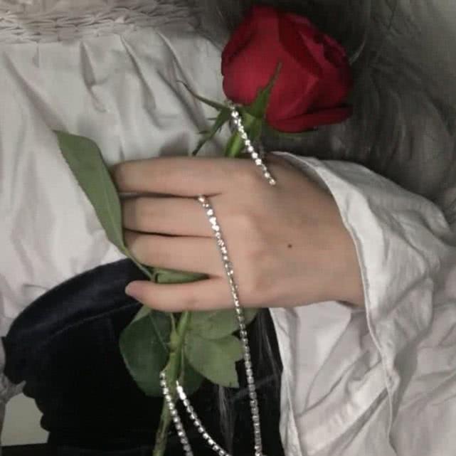 QQ说说点赞（说说点赞免费网站）