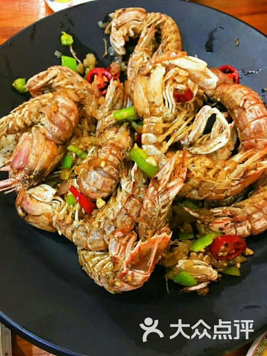 皮皮虾刷粉丝关注（皮皮虾500粉丝有播放收益吗）