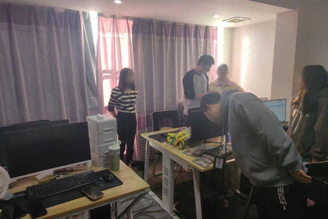 包含高级人气代刷网站的词条