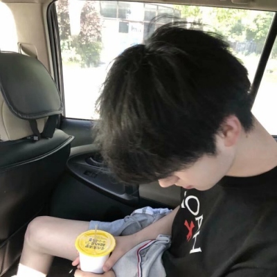 qq个性标签刷赞_个性标签文案高级感